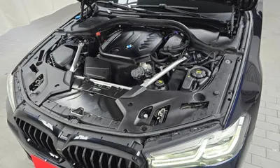BMW 5-Series 2022, 84936 км, за 25486.06 USD - фото 6