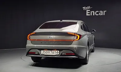 Hyundai Sonata 2021, 65586 км, за 10097.73 USD