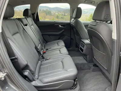 Audi Q7 2023, 26000 км, за 48004.15 USD