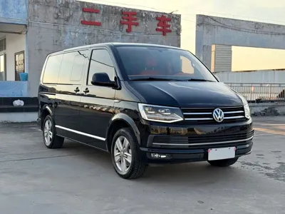 Volkswagen Multivan 2017, 90000 км, за 14557.44 USD