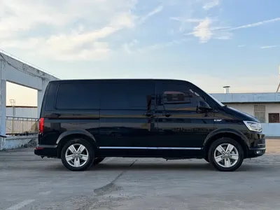 Volkswagen Multivan 2017, 90000 км, за 14557.44 USD