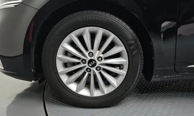 Kia K7 2016, 114215 км, за 7553.86 USD