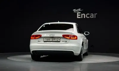 Audi A4 2013, 153988 км, за 3973.51 USD