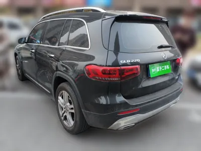 Mercedes-Benz GLB · 2023 год