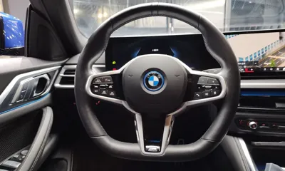 BMW i4 2025, 4171 км, за 38255.69 USD - фото 13