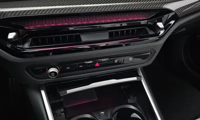 BMW M4 2025, 8739 км, за 84645.4 USD - фото 20