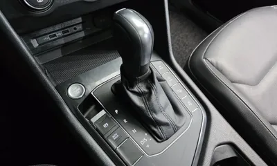Volkswagen Tiguan 2020, 54270 км, за 15754.23 USD - фото 9