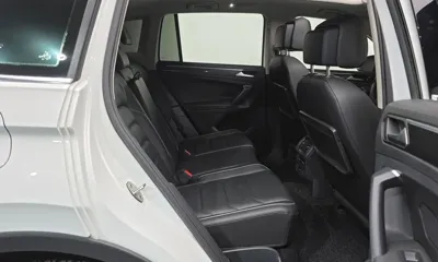 Volkswagen Tiguan 2020, 54270 км, за 15754.23 USD - фото 11