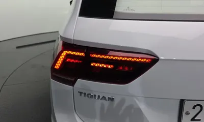 Volkswagen Tiguan 2020, 54270 км, за 15754.23 USD - фото 23