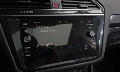 Volkswagen Tiguan 2020, 54270 км, за 15754.23 USD - фото 27