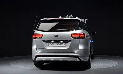 Kia Canival 2015, 117841 км, за 6693.38 USD