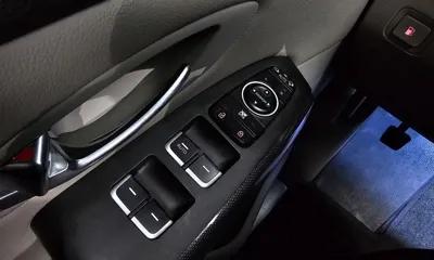 Kia Canival 2015, 117841 км, за 6693.38 USD - фото 16
