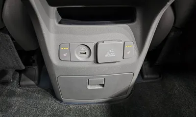 Kia Canival 2015, 117841 км, за 6693.38 USD - фото 19