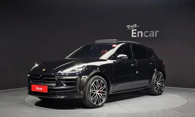 Porsche Macan · 2024 год