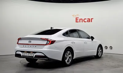 Hyundai Sonata 2020, 163510 км, за 7261.31 USD