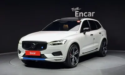 Volvo XC60 · 2018 год