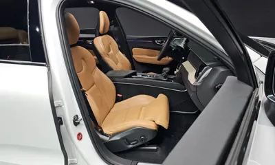 Volvo XC60 2018, 128040 км, за 15758.01 USD - фото 10