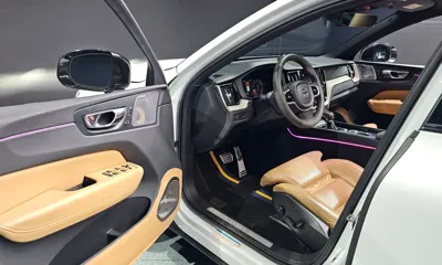 Volvo XC60 2018, 128040 км, за 15758.01 USD - фото 12
