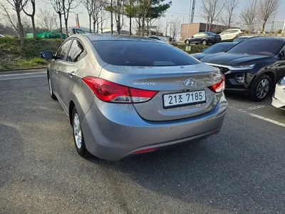 Hyundai Avante 2012, 85620 км, за 3559.18 USD