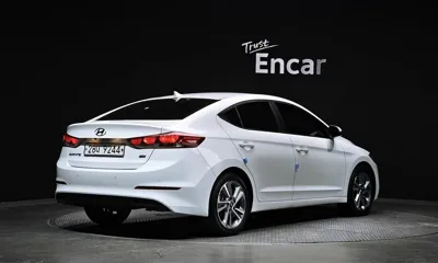 Hyundai Avante 2017, 69748 км, за 6695.7 USD - фото 2