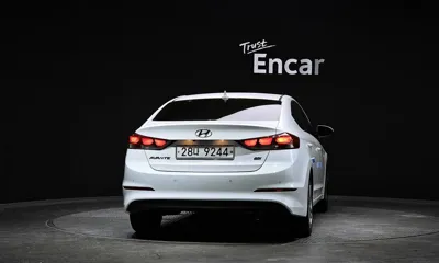 Hyundai Avante 2017, 69748 км, за 6695.7 USD - фото 4