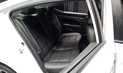 Hyundai Avante 2017, 69748 км, за 6695.7 USD - фото 11
