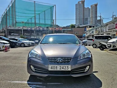 Hyundai Genesis 2011, 88312 км, за 2814.57 USD
