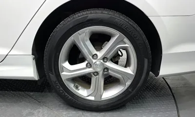 Hyundai Sonata 2018, 61247 км, за 9035.95 USD - фото 21