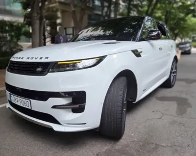 Land Rover Range Rover Sport 2025, 17830 км, за 88617.57 USD