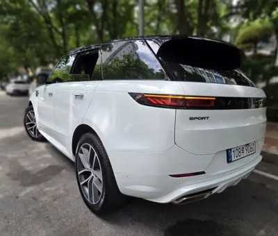 Land Rover Range Rover Sport 2025, 17830 км, за 88617.57 USD