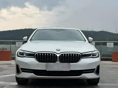 BMW 5 Series 2023, 75000 км, за 38992.77 USD