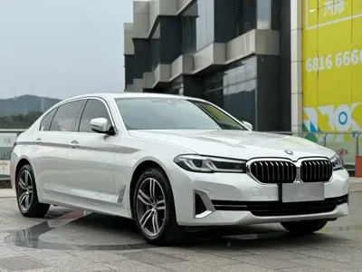 BMW 5 Series 2023, 75000 км, за 38992.77 USD