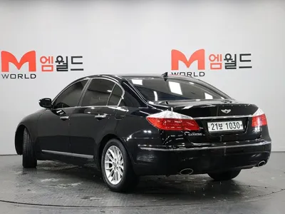 Hyundai Genesis 2008, 151669 км, за 3237.53 USD