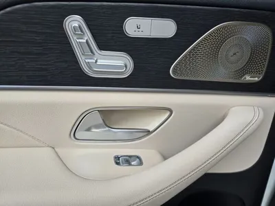 Mercedes-Benz GLE-Class 2025, 500 км, за 48165.52 USD - фото 8