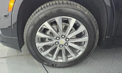 ChevroletGMDaewoo Traverse 2023, 21792 км, за 23521.64 USD
