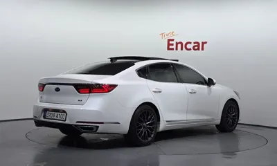 Kia K7 2017, 101142 км, за 7811.47 USD