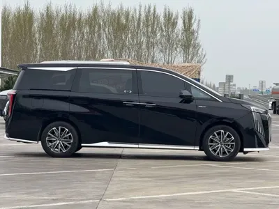 GAC Motor Trumpchi M8 2024, 43000 км, за 24396.08 USD