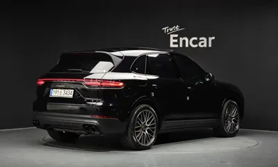 Porsche Cayenne 2022, 42702 км, за 62797.51 USD