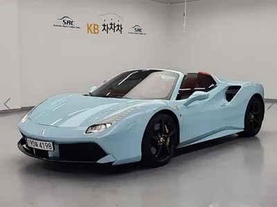 Ferrari 488 · 2017 год