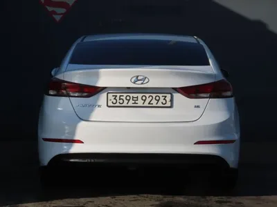 Hyundai Avante 2018, 114464 км, за 6440.29 USD