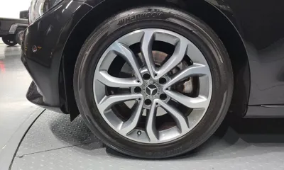 Mercedes-Benz C-Class 2017, 97025 км, за 10794.69 USD