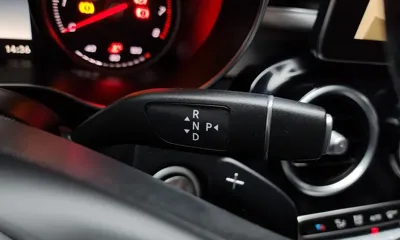 Mercedes-Benz C-Class 2017, 97025 км, за 10794.69 USD - фото 9