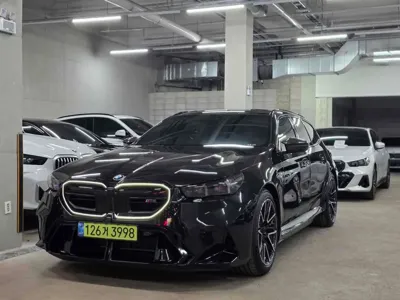 BMW M5 · 2026 год