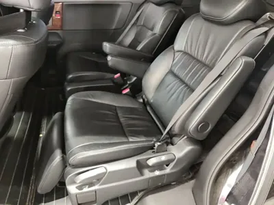 Honda Odyssey 2016, 156900 км, за 10786.57 USD - фото 17