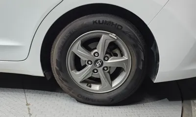 Hyundai Avante 2016, 88110 км, за 5448.34 USD - фото 21