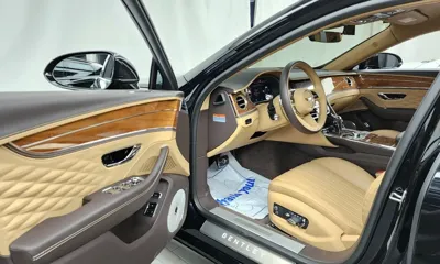 Bentley Flying Spur 2023, 16292 км, за 184105.81 USD - фото 10