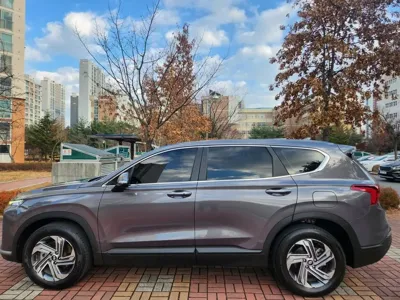 Hyundai Santafe 2023, 63217 км, за 15496.68 USD