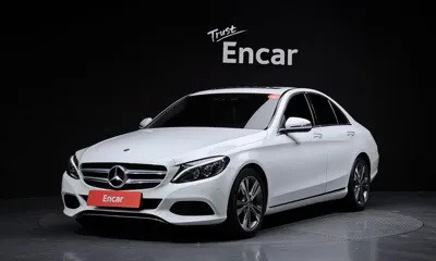 Mercedes-Benz C-Class · 2018 год