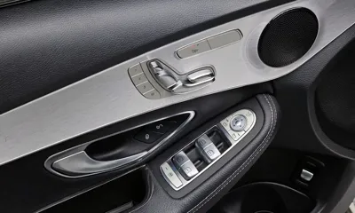 Mercedes-Benz C-Class 2018, 116494 км, за 12223.32 USD - фото 18