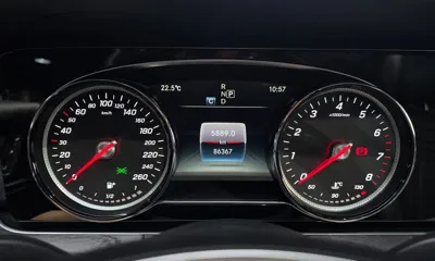 Mercedes-Benz E-Class 2018, 86367 км, за 13062.89 USD - фото 8